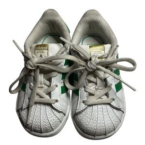 Adidas Ortholite Kids Super Star Sneakers in Green and White. Kids size -6-.